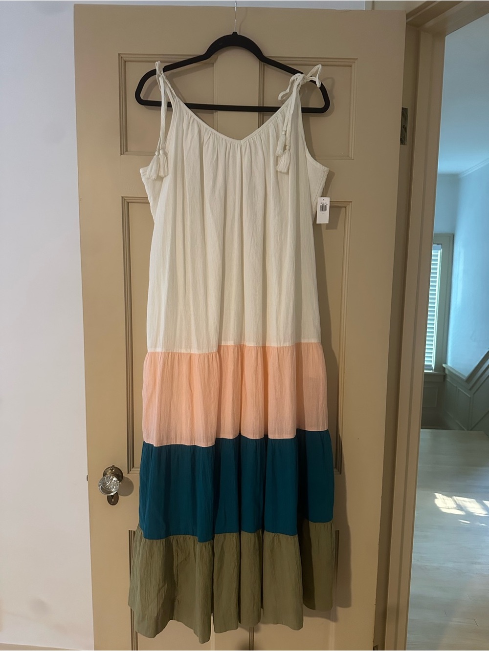 NWT Old Navy Sleeveless Tiered Maxi Dress in Cream, Peach, Teal & Olive